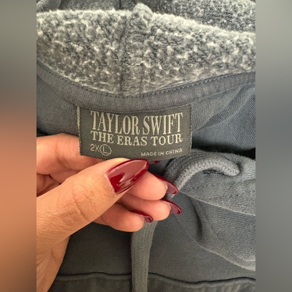 Taylor Swift The Eras Tour 2023 Hoodie Woman 2XL Official Merch - Picture 6 of 7